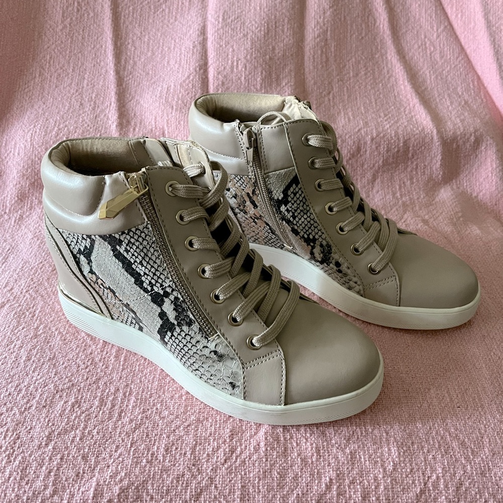 Blush/Snakeprint high tops